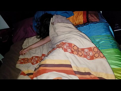 ❤️ Styfsoan bespot syn jonge styfmem wylst se sliept. ❤️ Porno by porno fy.superpornpics.ru ❌